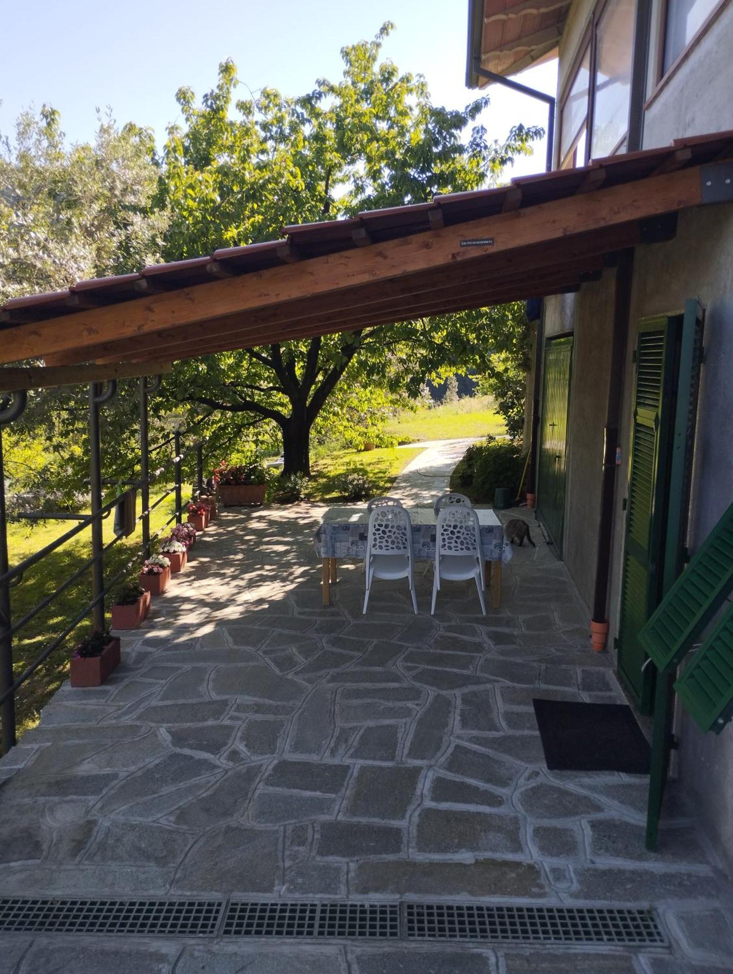 Villa Degli Ulivi Tivegna Exterior photo